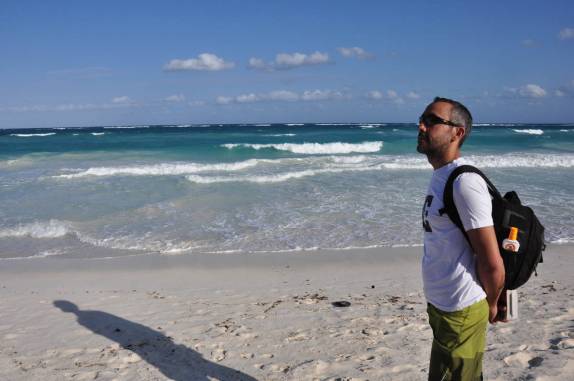 Chegando às belíssimas praias de Tulum, na costa caribenha da península do Yucatán, no México